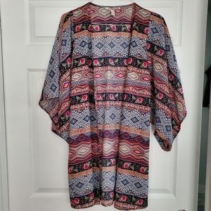 Forever 21 Floral Geometric Print Kimono Robe